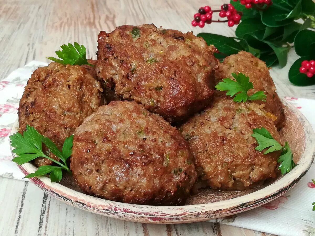 Котлеты свино говяжьи рецепт с фото Картинки РЕЦЕПТ КОТЛЕТ ИЗ СВИНИНЫ С КАРТОШКОЙ