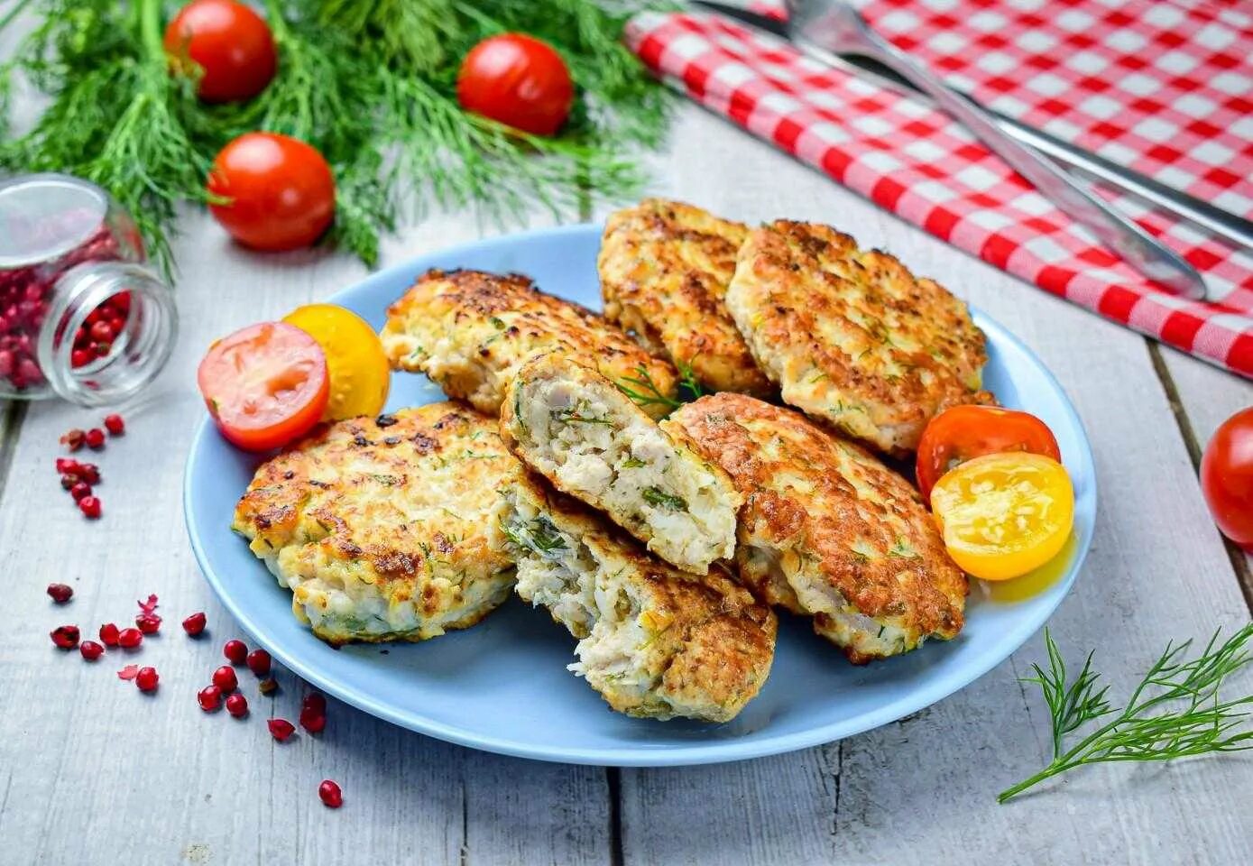 Котлеты свино куриные рецепт с фото Котлеты из рубленной грудки CoffMachines.ru