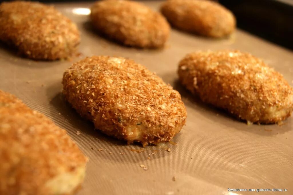 Котлеты в панировке фото Запеченные куриные котлеты с сыром в панировке из отрубей. * Блюда из курицы и ц