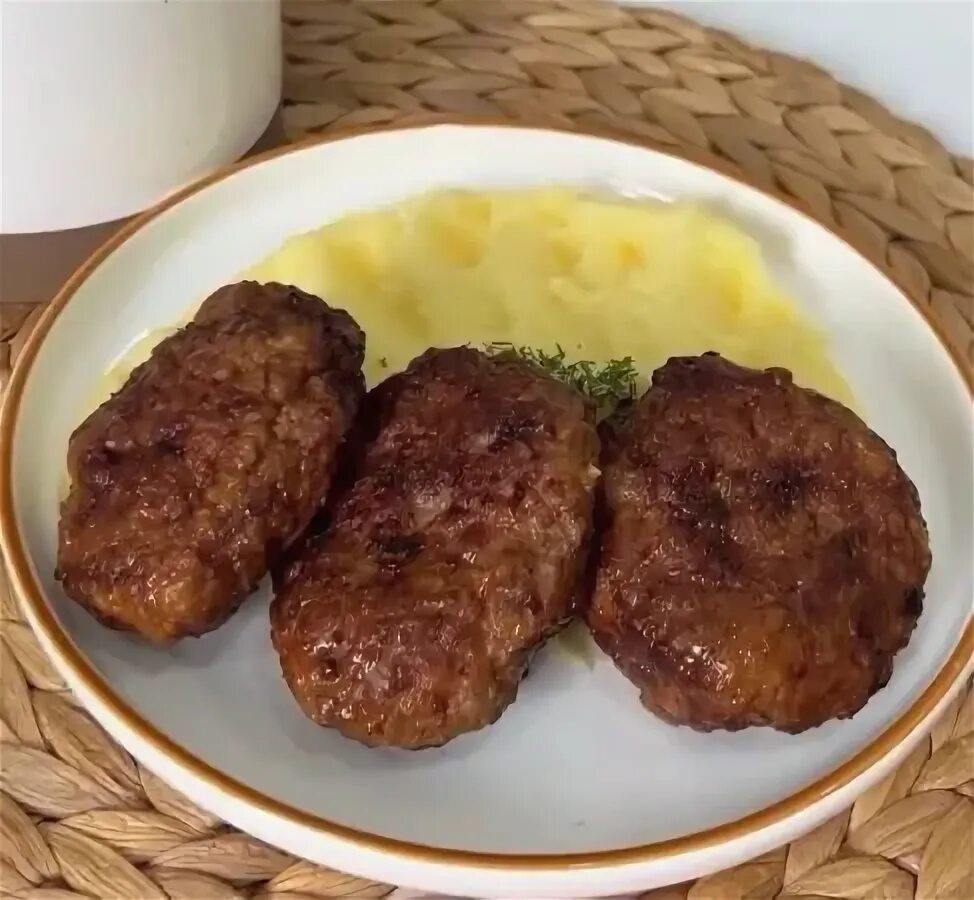 Котлеты в советских столовых фото Идея приготовления быстрого и вкусного завтрака для всей семьи из... Интересный 