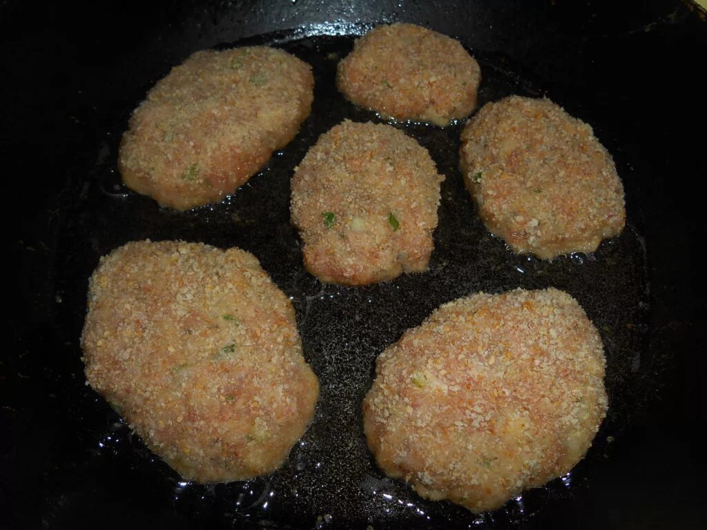 Котлеты в сухарях панировочных фото Панировочные котлеты