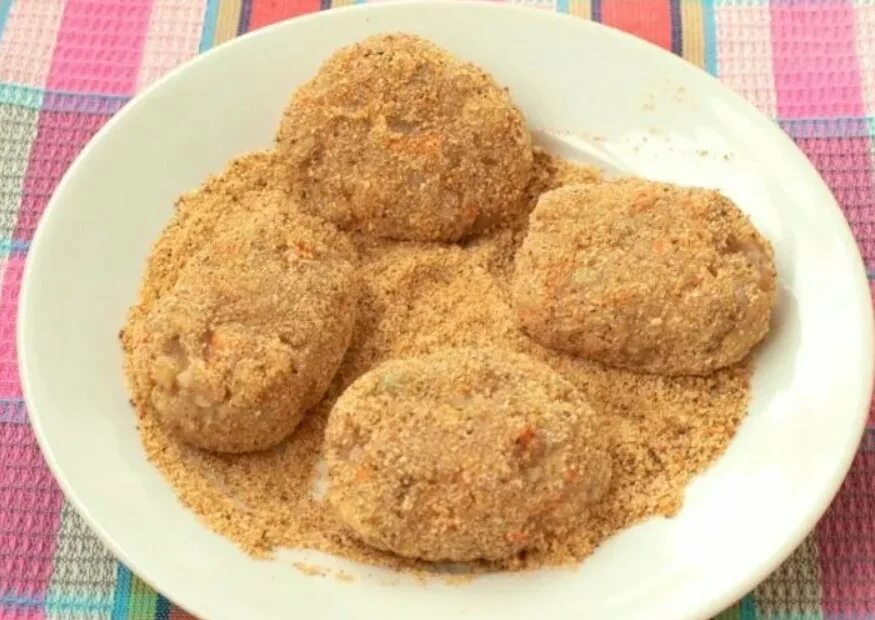 Котлеты в сухарях панировочных фото Котлеты из фарша в панировочных сухарях CoffMachines.ru