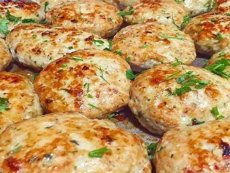 Котлеты запеченные в духовке фото рецепт Рецепт куриных котлет из фарша