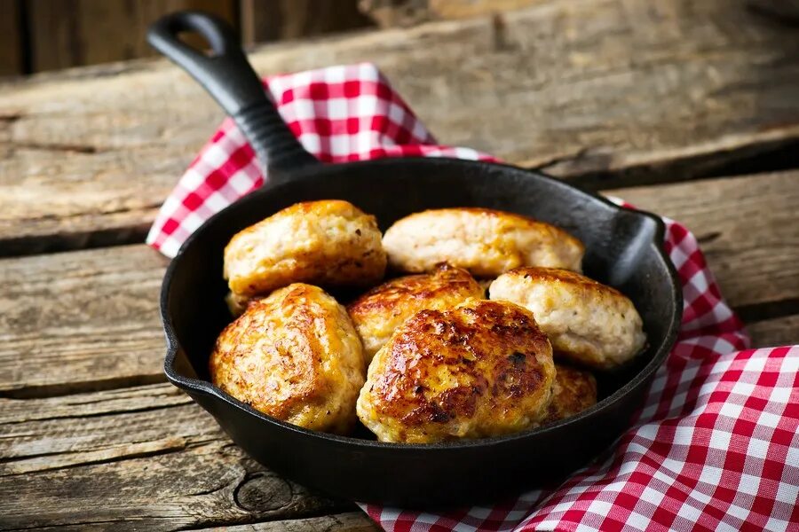 Котлеты жареные рецепт с фото Котлеты из курицы - пошаговый рецепт с фото и описанием процесса приготовления б
