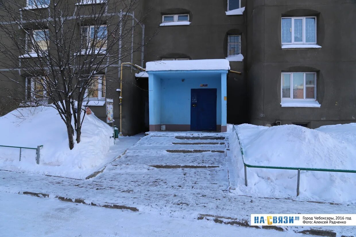 Котловой зимняя ул 6 фото Подъезд 3 в доме по бульвар Юности 5