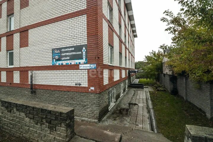 Котофей 2 я западная ул 1а фото Купить квартиру-студию, 1-комнатную квартиру в Барнауле на улице Западная 4-я - 