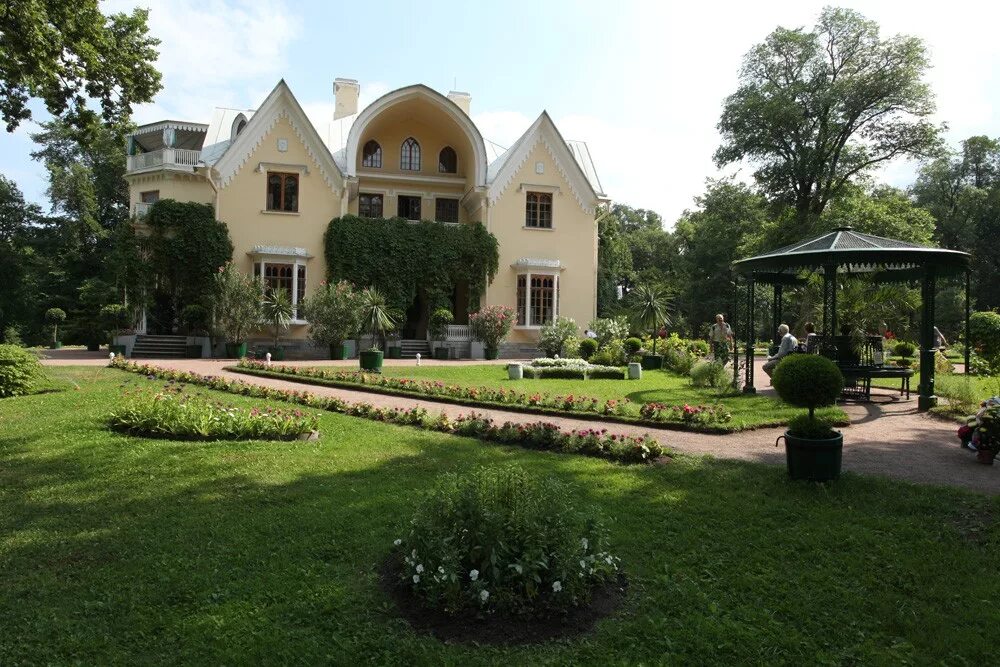 Коттедж дворец в петергофе кто жил фото Cottage Palace / Peterhof State Museum-Reserve