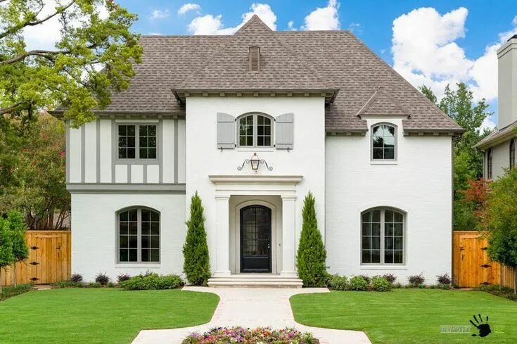 Коттедж фото снаружи Белый фасад: красивые дома белого цвета на фото Traditional home exteriors, Hous