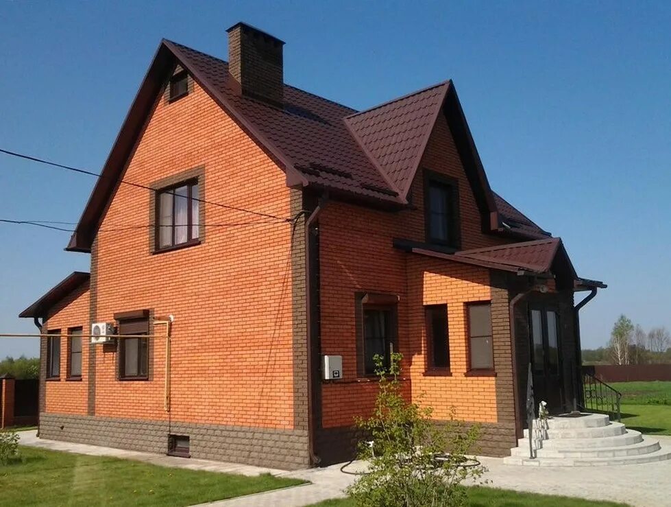 Коттедж из красного кирпича фото Новости о загородной недвижимости за 12 августа 2021 года