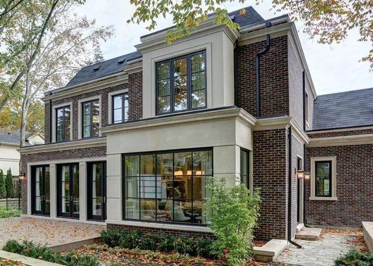 Коттеджи окна фото Modern Brick Exterior House with Abundant Windows