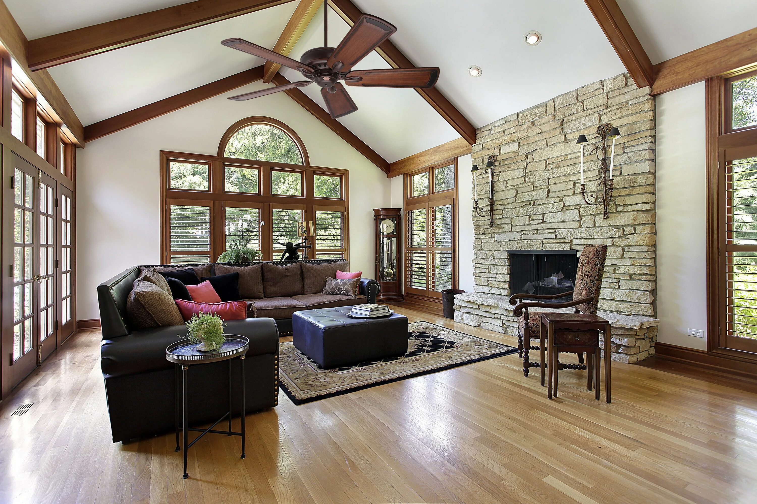 Коттеджи отделка фото Pin by Fan Diego on Quiet Ceiling Fans Wooden flooring, Natural stone fireplaces