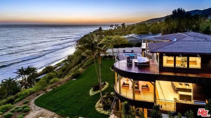 Коттеджи у моря фото 10 Things to do in Malibu, CA for First Time Visitors Malibu beach house, Malibu
