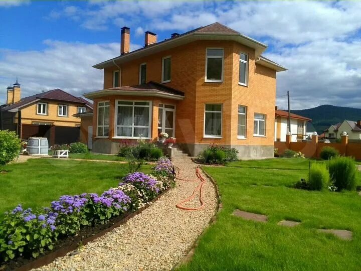 Коттеджи в красноярске продажа с фото Коттедж 203 м² на участке 15 сот. на продажу в Красноярске Купить дом в Краснояр