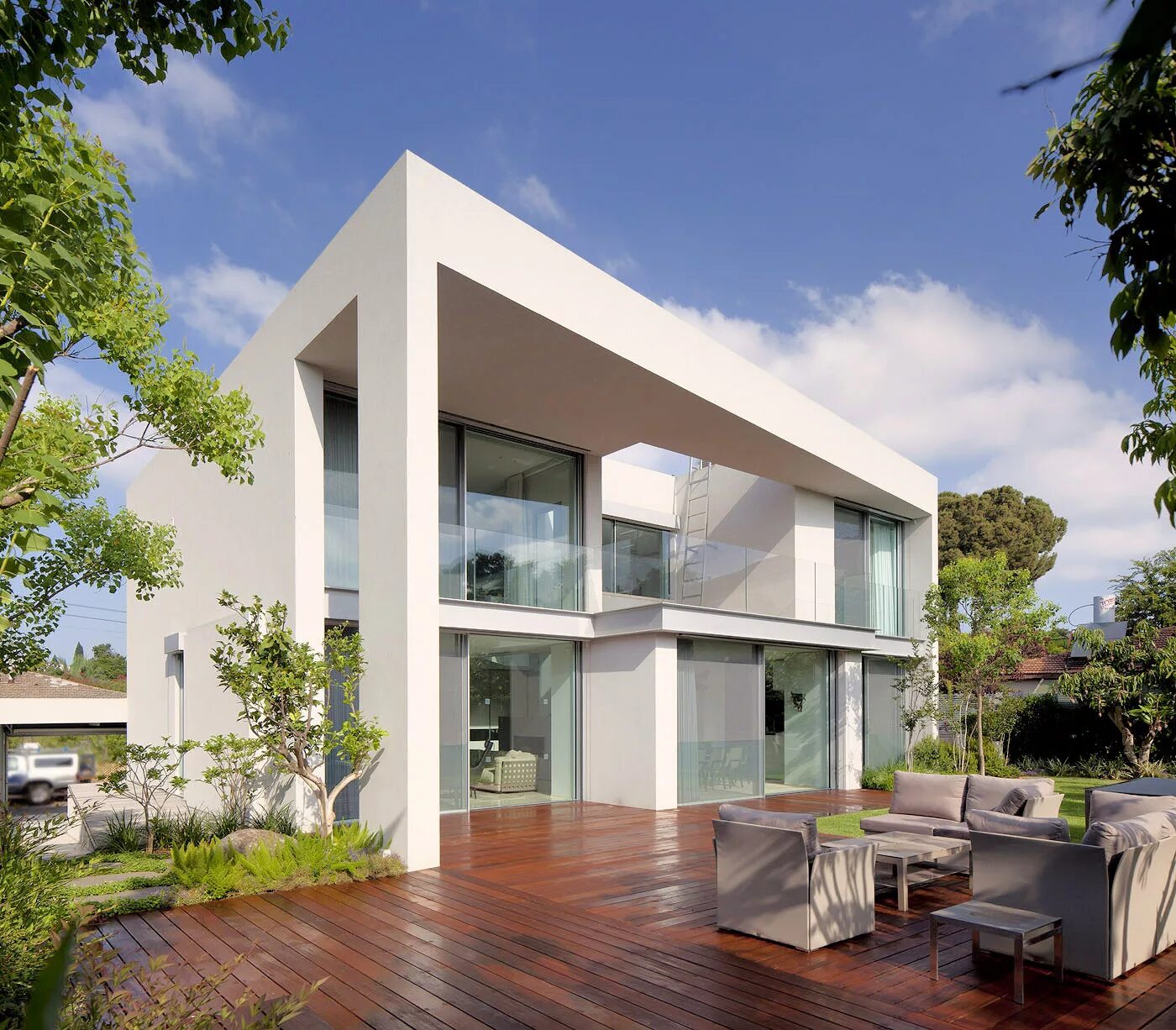 Коттеджи в современном стиле фото Gallery of Ch House / Domb Architecture - 1