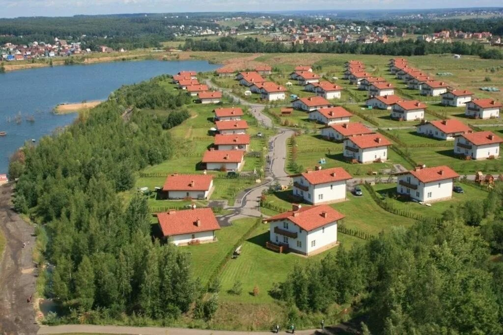 Коттеджный поселок спас каменка фото Парк-Отель Спас Каменка, Икша, цены от 3500 руб. 101Hotels.com
