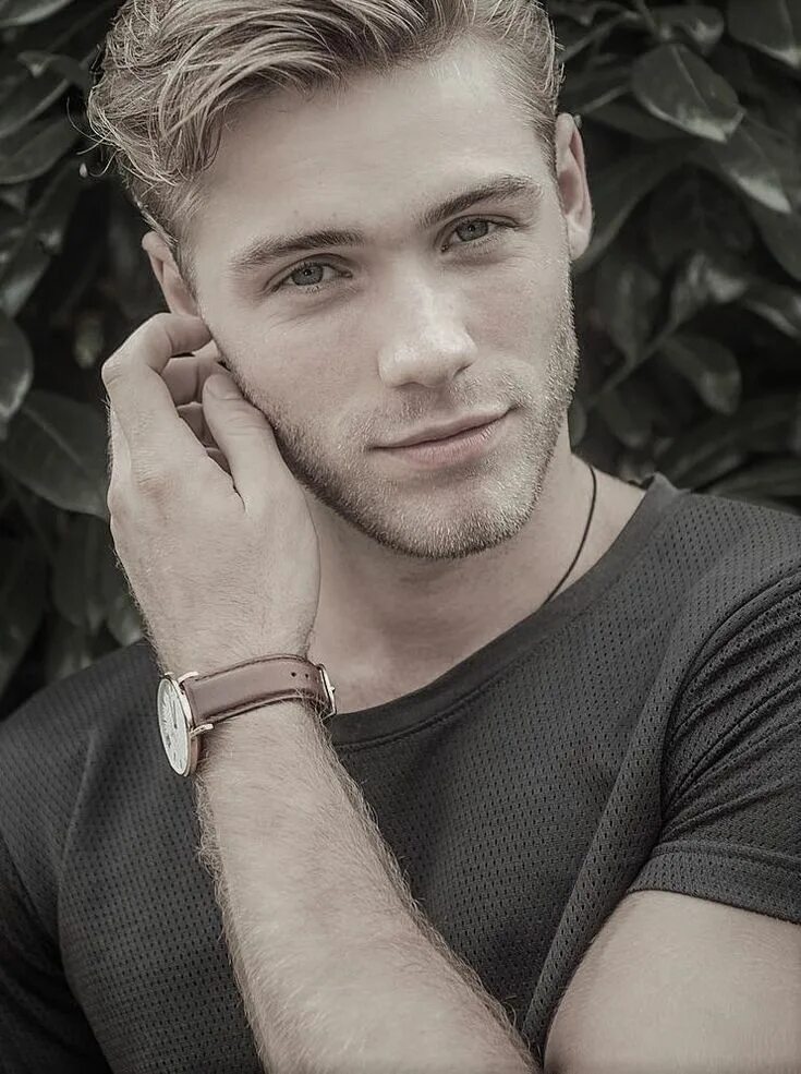Красивые мужчины 20 фото Pin on Mm Blonde guys, Character inspiration, Beautiful men