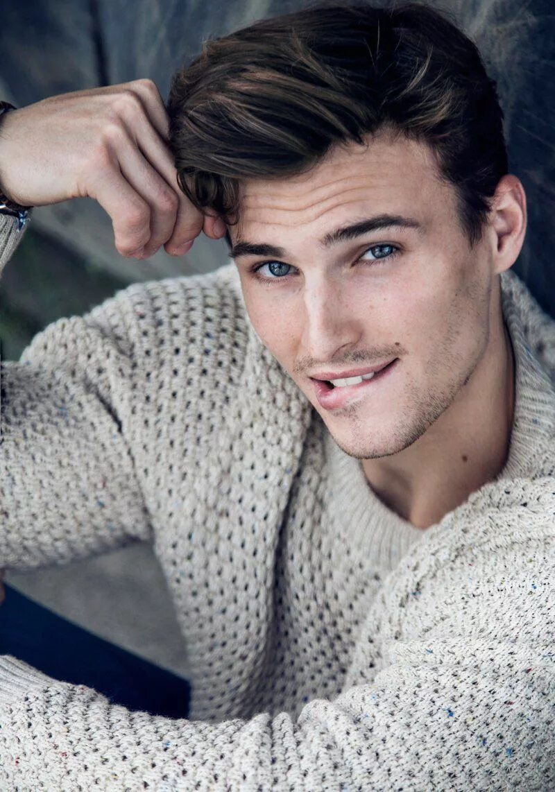 Красивые мужчины 20 фото Dawid Schaffranke is All Smiles in New Photos by Nadia von Scotti - The Fashioni