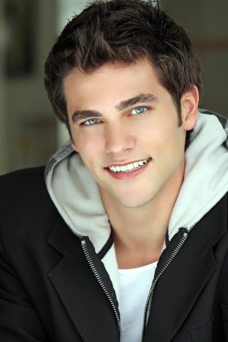 Красивые мужчины 20 фото 100+ The Hunger Games Wallpapers Wallpapers.com Brant daugherty, Gorgeous men, B
