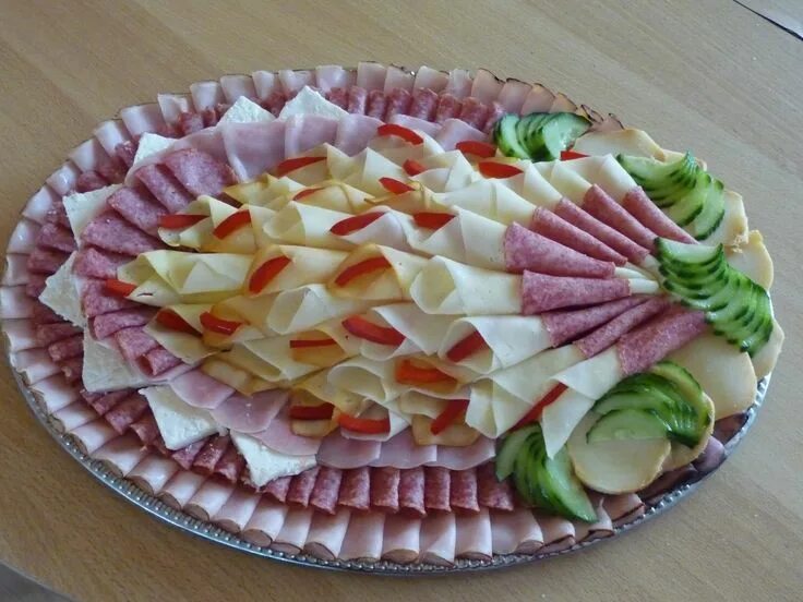 Красивые нарезки на праздничный стол фото moje tvorba Party food appetizers, Food shapes, Party food buffet
