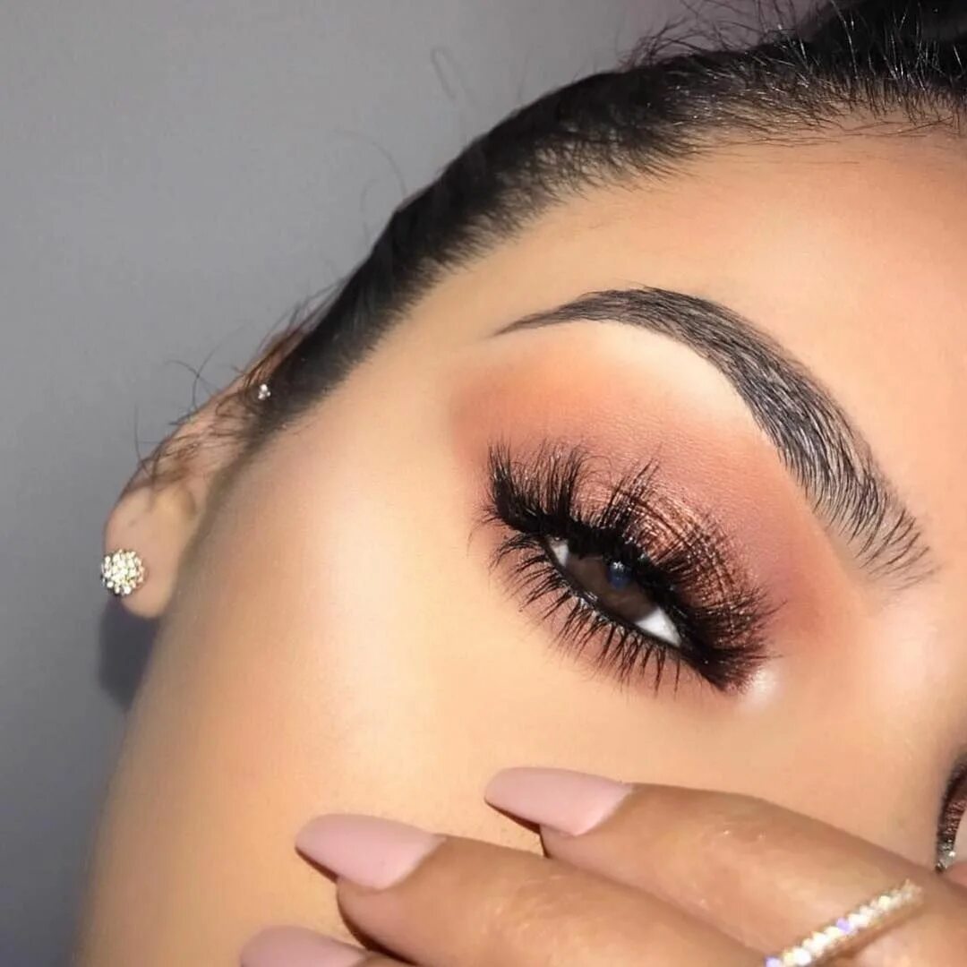 Красивые нарощенные ресницы фото Instagram post by Lilly Lashes * Oct 18, 2017 at 2:40pm UTC
