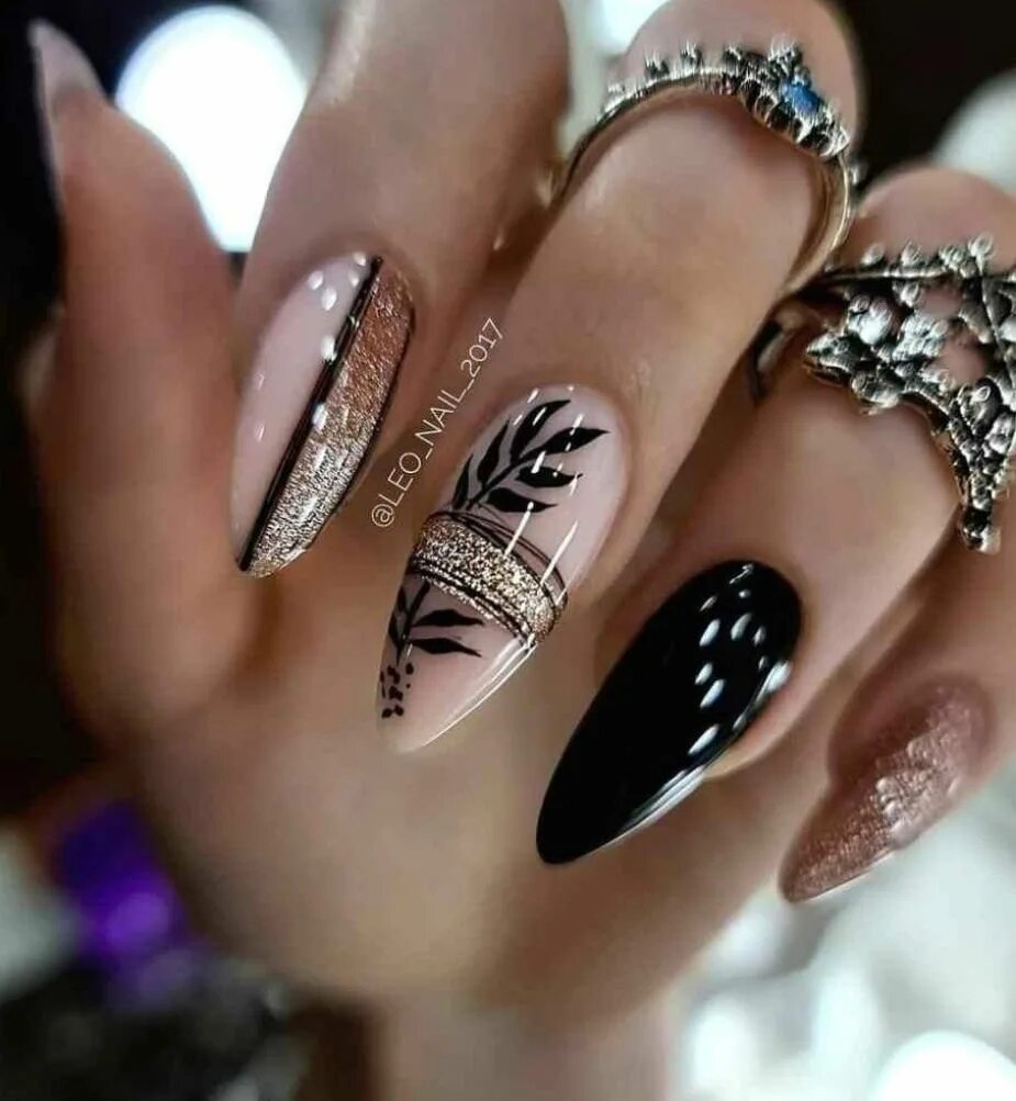 Красивые ногти дизайн самые модные Steal These 40+ Elegant Black Nail Designs & Look Stunning! Manicura de uñas, Uñ