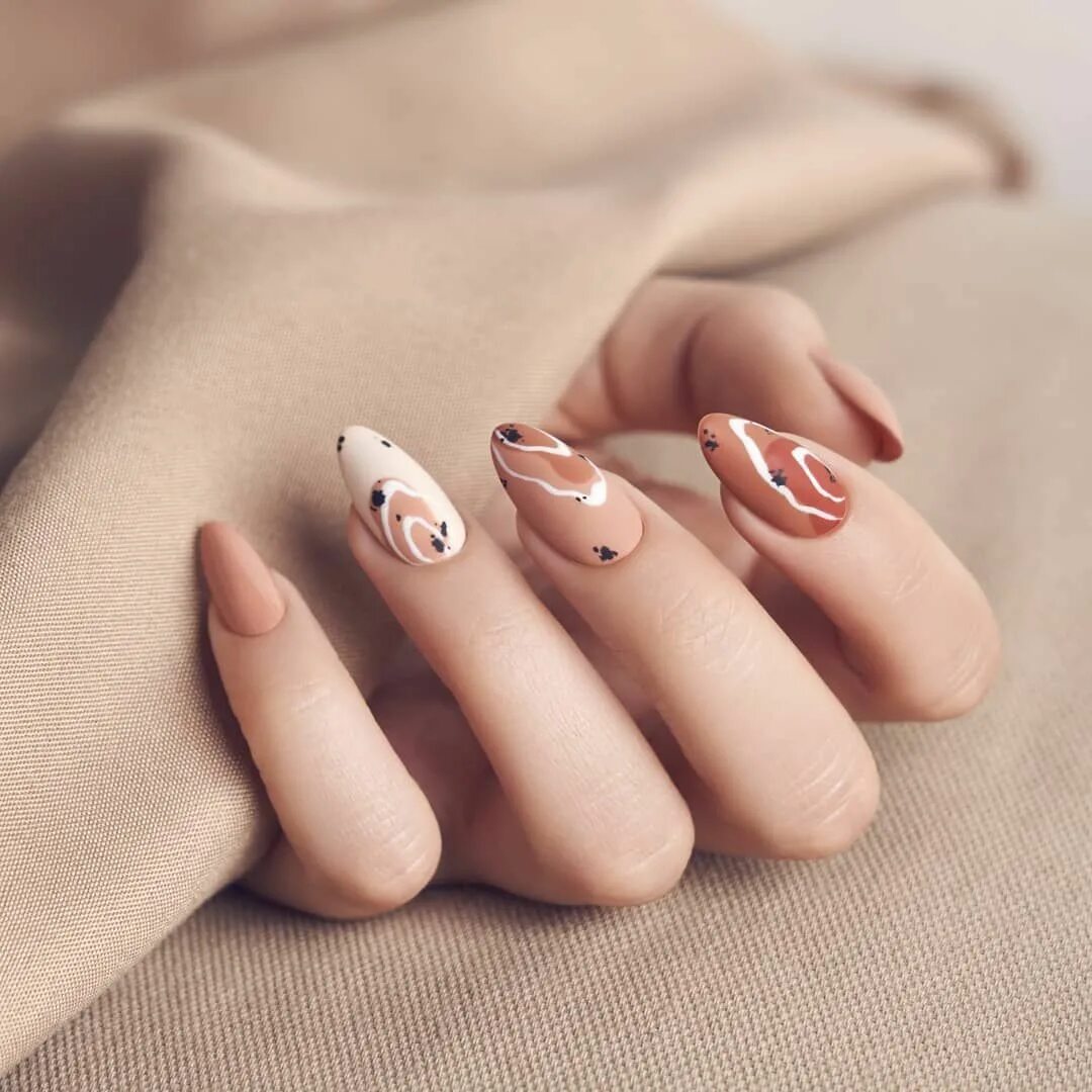 Красивые ногти маникюр Indigo Nails on Instagram: "Mariano Italiano i Matrona, czyli prawdziwie włoskie