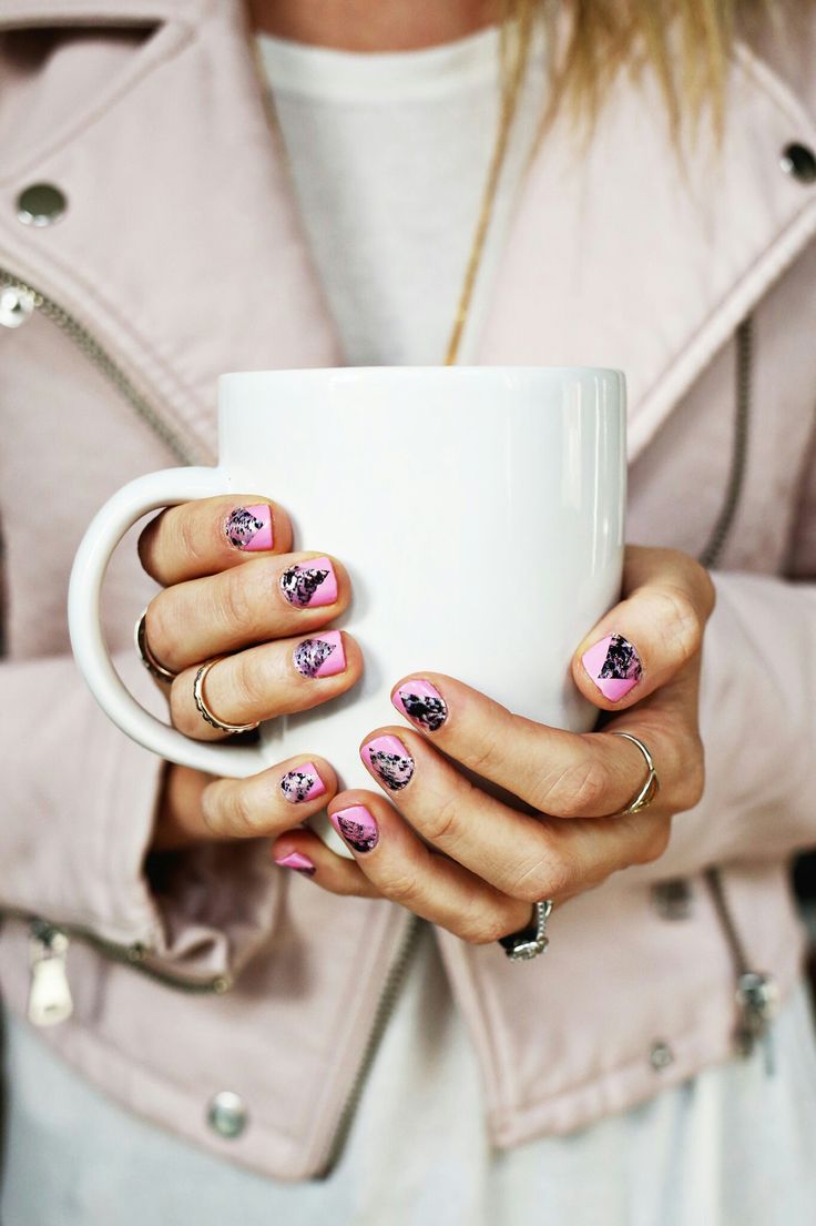 Красивые ногти маникюр фото интересные Pin by Thalita Queiroz on nail Nail designs, Geometric nail, Pretty nails classy
