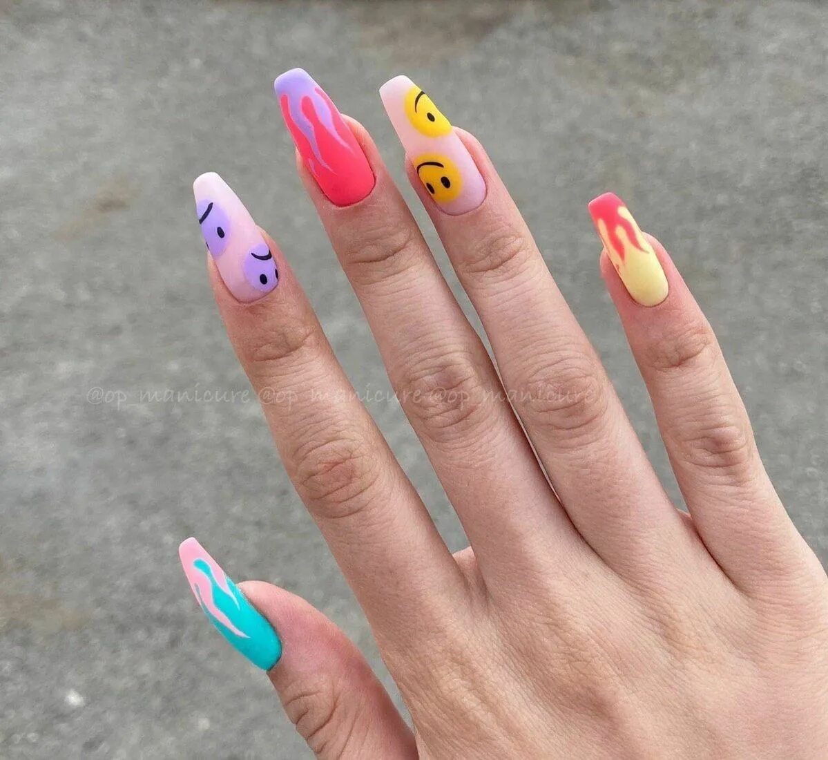 Красивые ногти не яркие легкие маникюр Pin on ноготочки Short acrylic nails, Cute acrylic nails, Nails