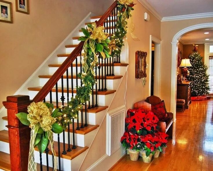 Красивые оформления лестниц Стильное украшение на новый год Christmas decorations apartment, Christmas stair