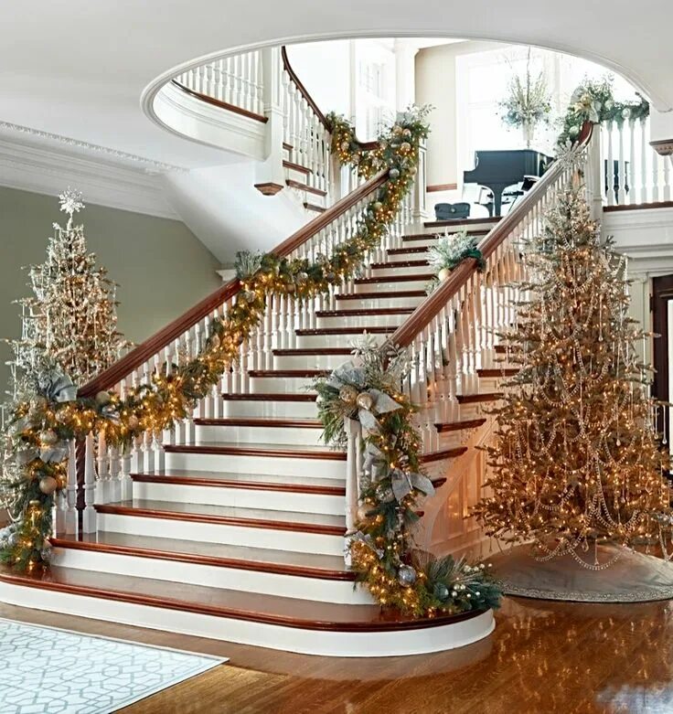 Красивые оформления лестниц Crystal Ice 60-pc. Ornament Collection Frontgate Christmas stairs decorations, C