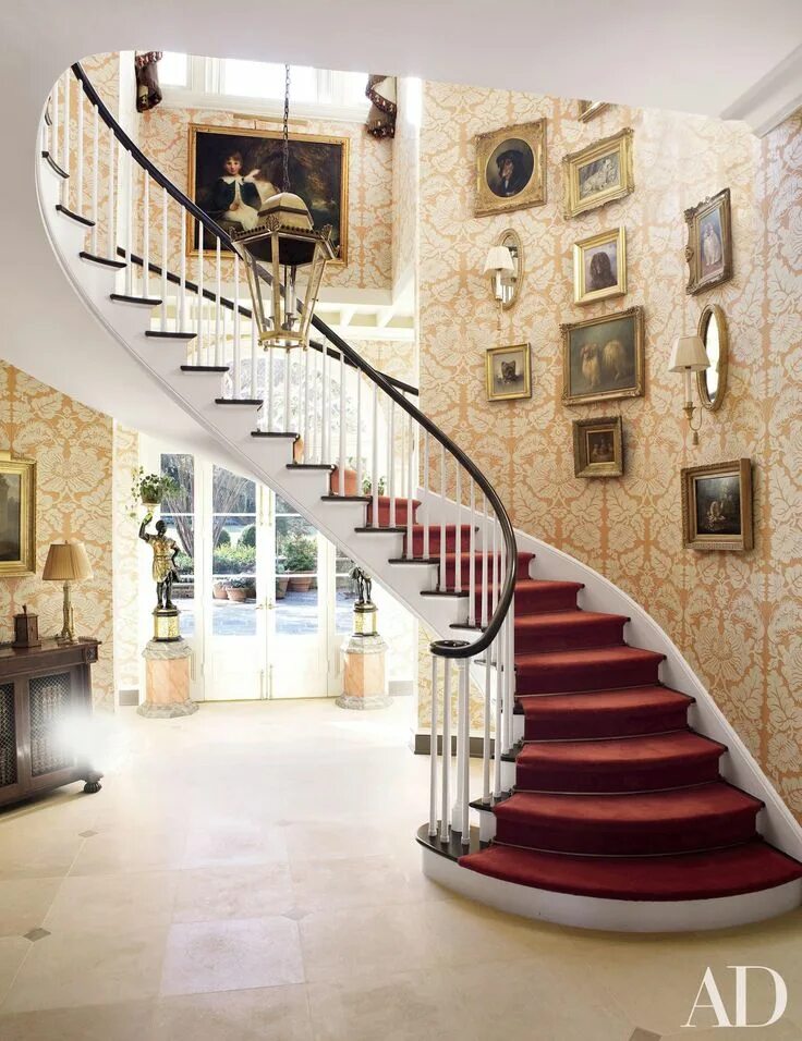 Красивые оформления лестниц Statement Interiors by Richard Keith Langham Inc. Decoraciones de casas sencilla