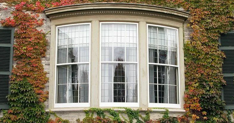 Красивые окна фото снаружи The Pros and Cons of Sash Windows - Windows & More Blog Windows, Sash windows, V
