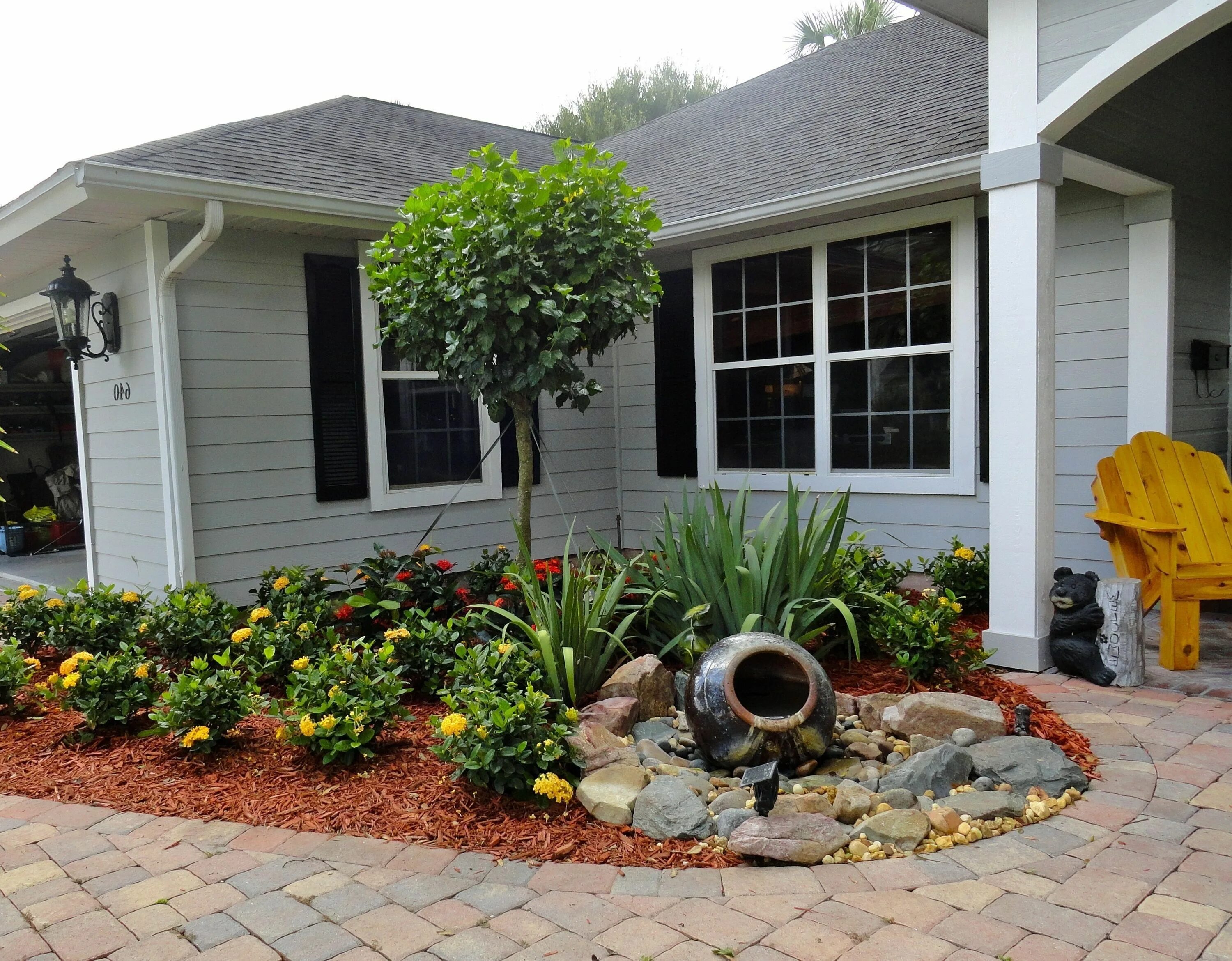 Красивые палисадники для частных домов фото Front Yard Landscaping Ideas On A Budget: Some Ideas to Consider Small front yar