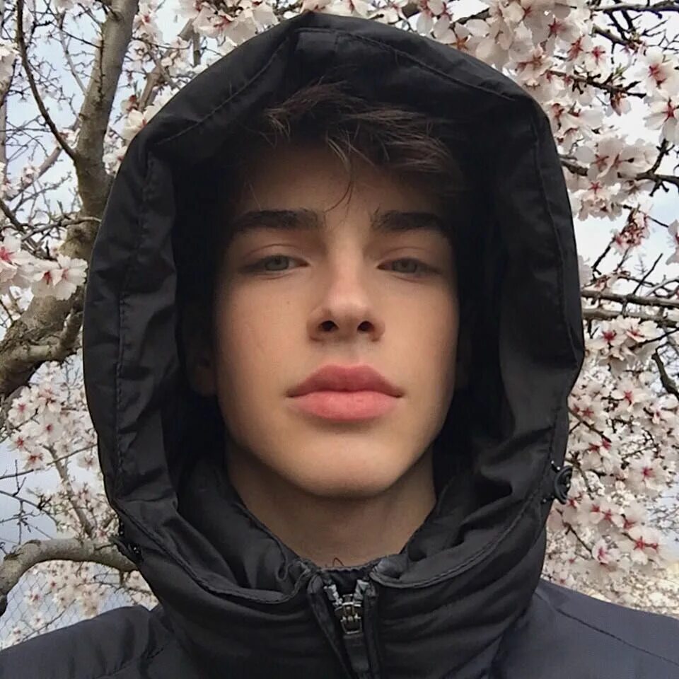 Красивые парни 15 лет фото Rekomendasi Cast Cowok Ganteng (HIATUS) Cute teenage boys, Cute white boys, Beau