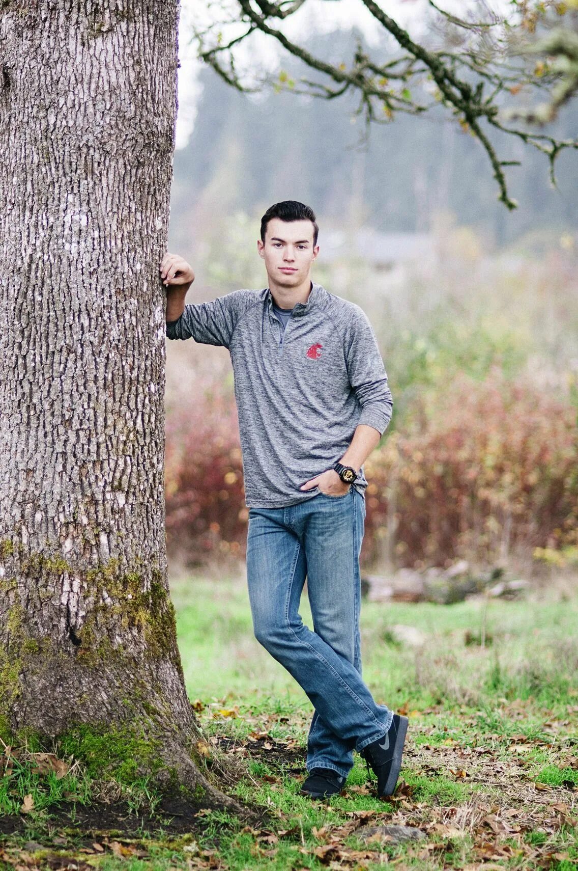 Красивые парни на природе фото Image result for taking photos of men Senior photos boys, Senior boy photography