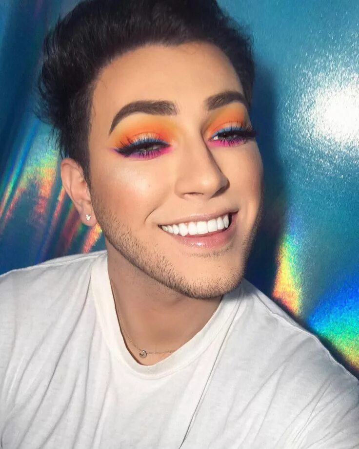 Красивые парни с макияжем 254.7 mil curtidas, 3,930 comentários - Manny Gutierrez (@mannymua733) no Instag
