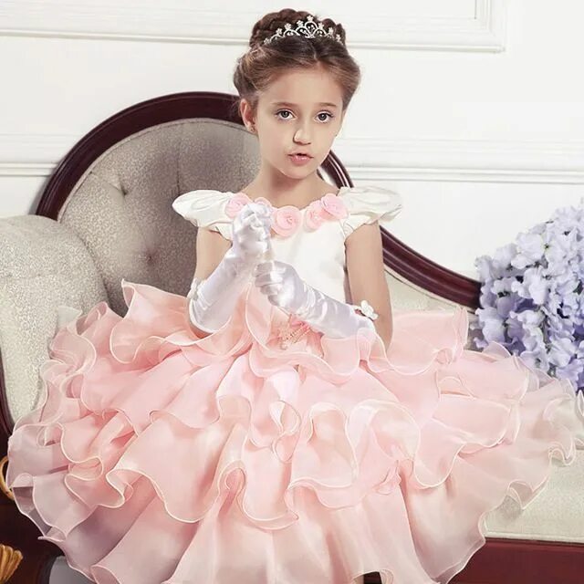 Красивые платье девочке фото Imagen relacionada Girls dresses summer children, Girls ruffle dress, Kids forma