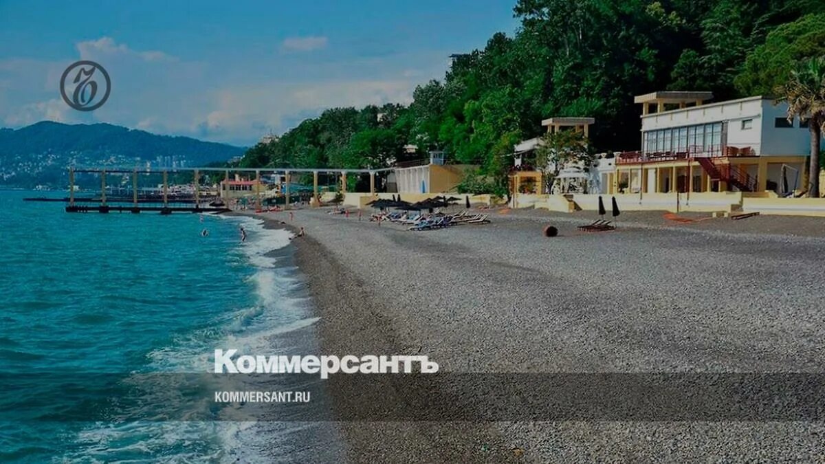 Красивые пляжи сочи фото Сочинские пляжи открыты для отдыхающих после шторма - Коммерсантъ Краснодар
