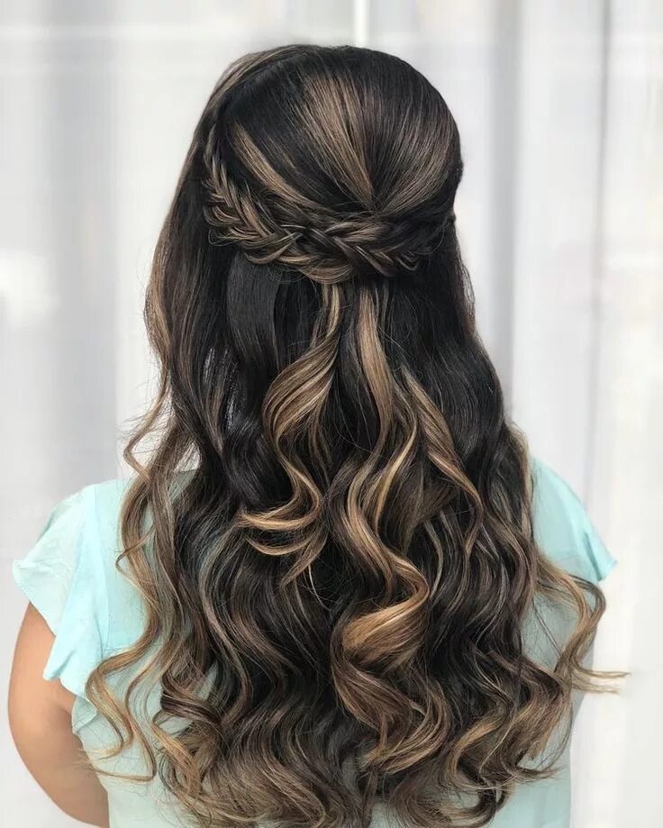 Красивые полураспущенные прически Pin by Mariana Conte on Gorgeous Hair ♕ Quince hairstyles, Easy hairstyles for l