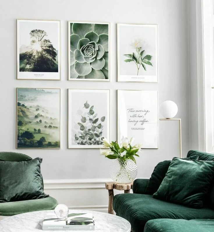 Красивые постеры на стену для интерьера Mur photo avec cadres dorés et posters nature Living room paint, Gallery wall in