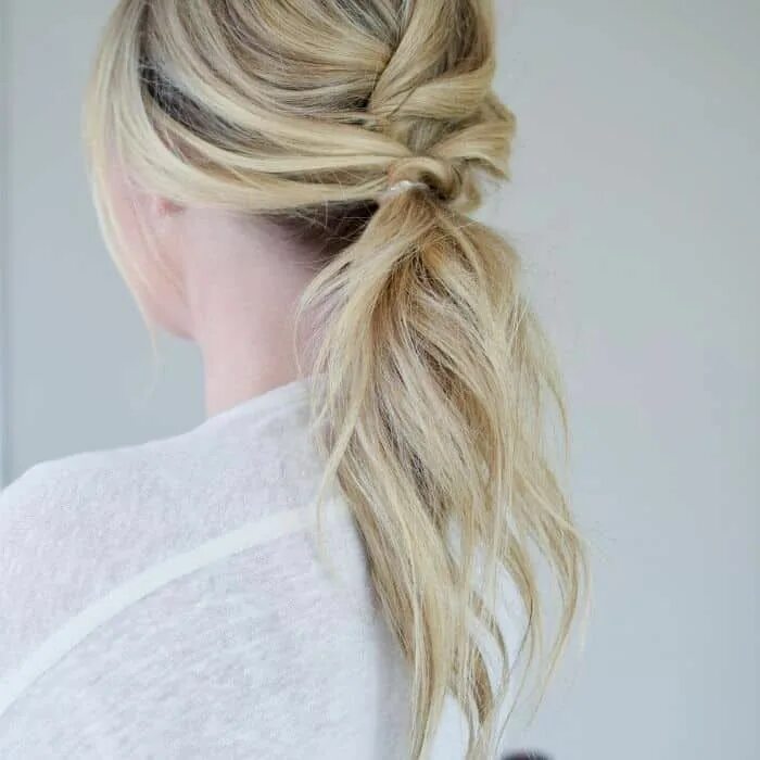 Красивые повседневные прически 20 Easy Hairstyles for Moms With Long Hair Easy hairstyles, Long hair styles, Mo