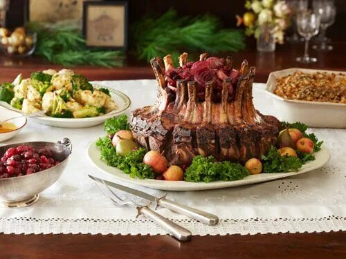 Красивые праздничные блюда фото Festive Ideas for Your Christmas Meal, From Cocktails to Entrees Праздничные уго