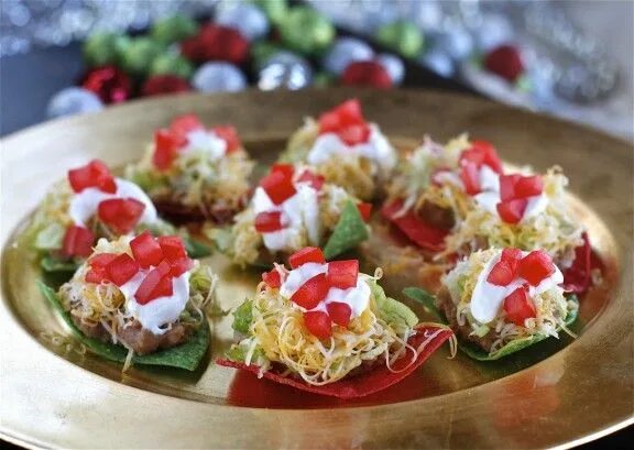 Красивые праздничные рецепты с фото Christmas No-Bake Nachos Recipes, Appetizer recipes, Food