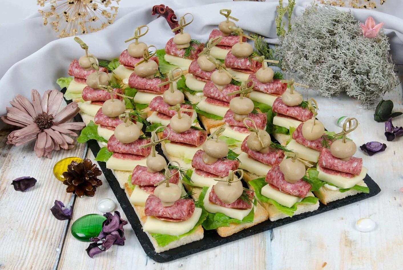 Красивые праздничные закуски рецепты с фото Холодные закуски для фуршета рецепты CoffMachines.ru