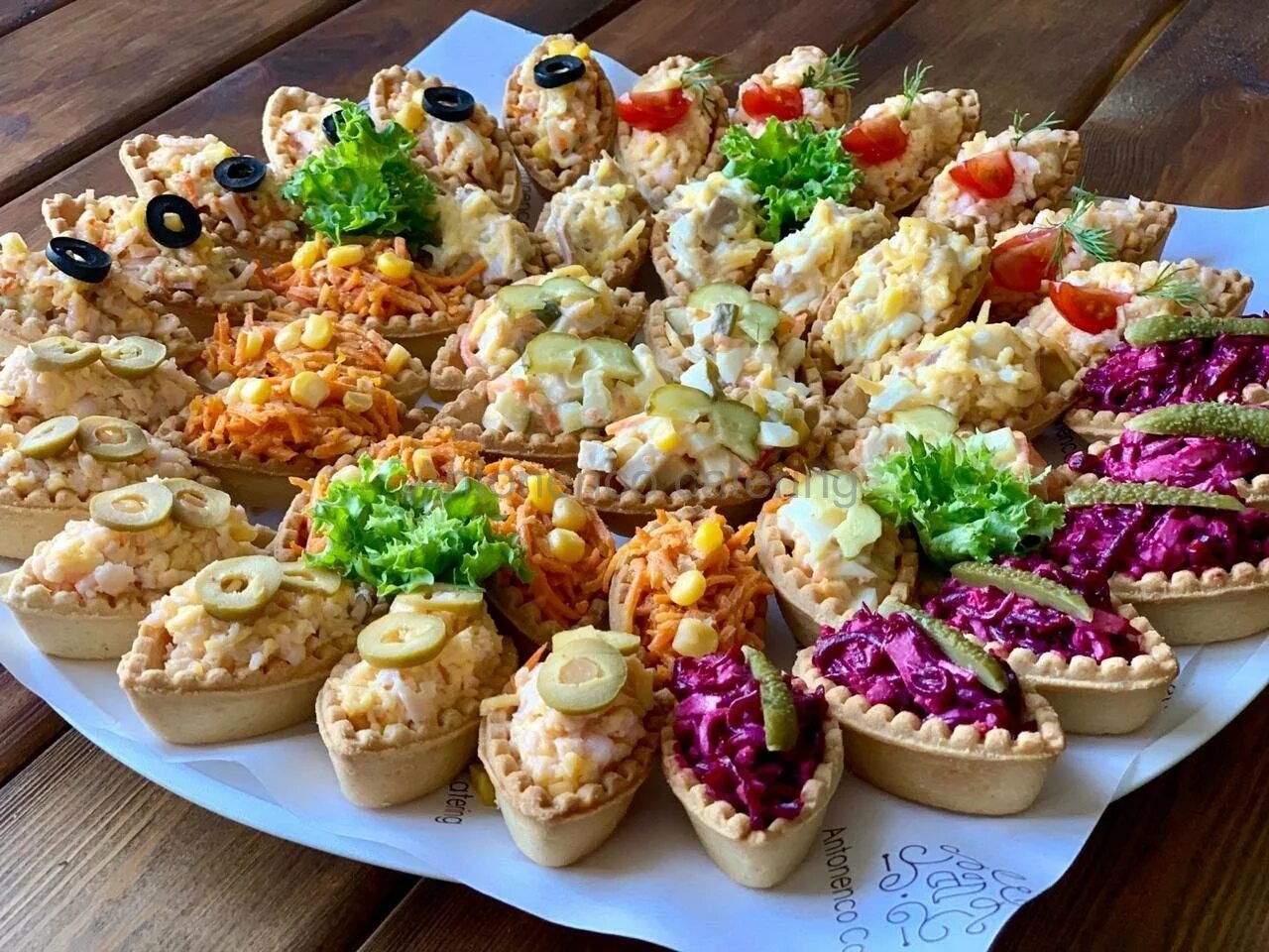 Красивые праздничные закуски рецепты с фото Что можно приготовить на большую компанию фото - Coffeebull.ru