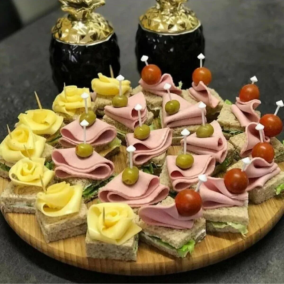 Красивые праздничные закуски рецепты с фото Салаты и закуски на свадебный стол - 67 фото