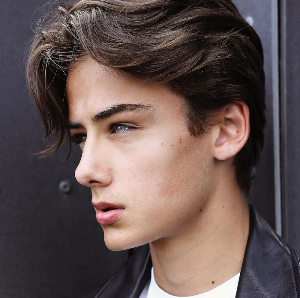 Красивые прически 2024 для подростков 50+ Medium Length Hairstyles For Men Mens medium length hairstyles, Mens hairsty