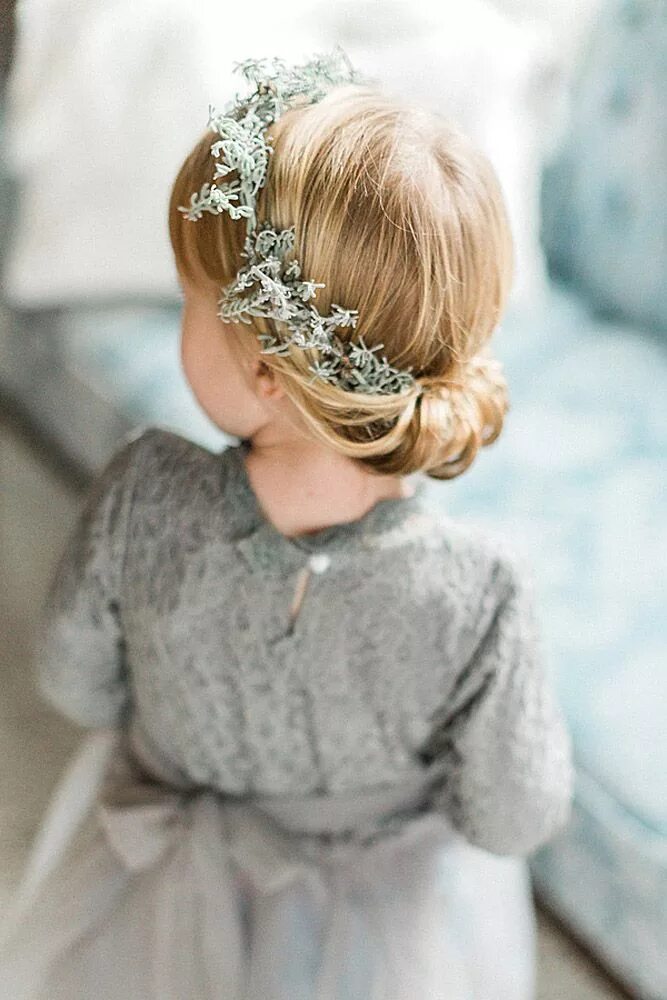 Красивые прически девочке на свадьбу Pin en Wedding Hairstyles & Updos