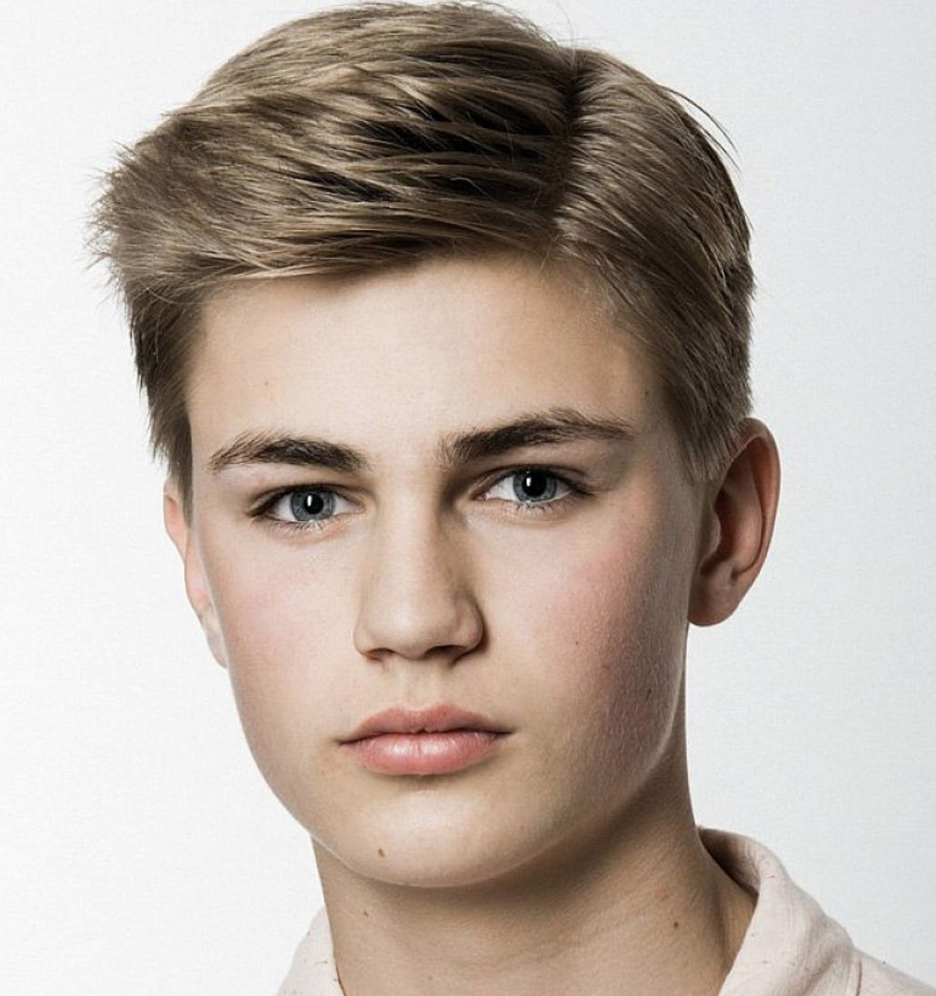 Красивые прически для мальчиков 14 лет teen boy hair - id like ! Teen boy hairstyles, Short hair for boys, Teen boy hai