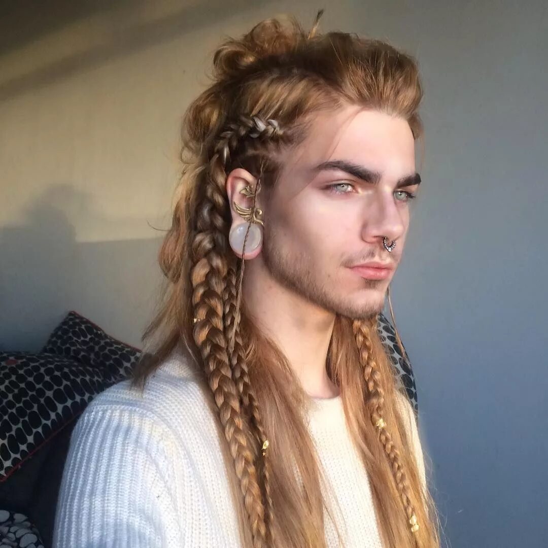 Красивые прически для парней с длинными волосами ❄ Lithunium Long hair styles men, Long hair styles, Long hair images